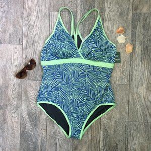 NWT! LL BEAN WOMENS SUN BLOCKING SWIMSUIT